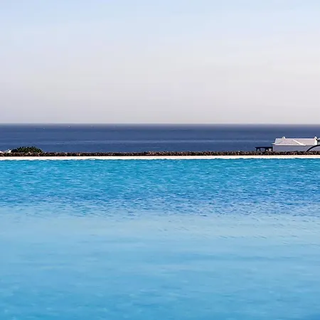 Serena Del Mar By Livvo Feriehus Playa Blanca (Lanzarote)