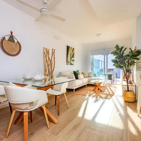 Serena Del Mar By Livvo *